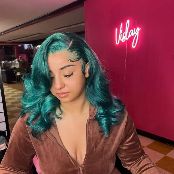 Wavy Dark Green Wig